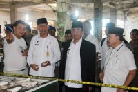 Pasar Rakyat Tembilahan Ambruk, Ini Langkah Cepat Bupati Wardan