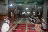 Hadiri Khatam Al-Qur'an di Masjid Agung Al-Huda, Bupati Inhil Ajak Jamaah Bumikan Al'Qur'an