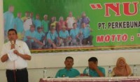 PTPN V Serahkan PMK Kepada 777 Karyawan, Dirut: Tingkatkan Etos Kerja