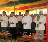 Dihadiri Ratusan Warga, Bupati Inhil Gelar Maulid Nabi di Kediaman Dinasnya