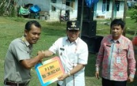 Percepat Ekonomi Masyarakat Rohul, Plt Bupati Sukiman Minta Guru Buka Tabungan di BUMDesa
