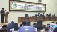 Bupati HM Wardan Langsung Jawab Pandangan Umum Fraksi Tentang RAPBD Inhil 2017 