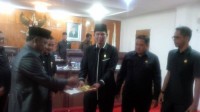 Pemkab Rohil Serahkan Nota Keuangan RAPBD-P 2016