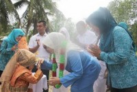 Tanggulangi Gizi Buruk dan Penurunan AKI AKB, Ketua TP PKK Inhil Bertandang ke Kecamatan Batangtuaka