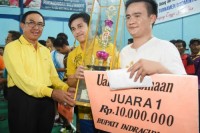 Wardan Tutup Turnamen Bulu Tangkis Piala Bupati