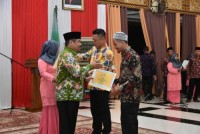 Bupati Wardan Resmikan Surau Al - Hidayah di Desa Nusantara Jaya