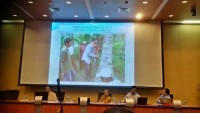 Bupati Inhil Jadi Pembicara Seminar dan Bedah Buku Selamatkan Kelapa Indonesia