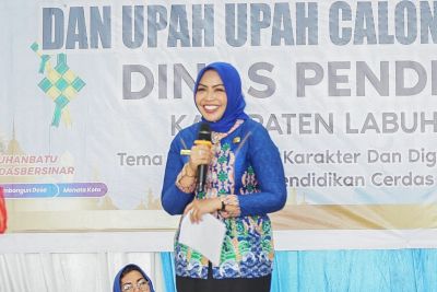 Bupati Labuhanbatu Berikan Doa Terbaik Untuk Calon Jama'ah Haji Dari Dinas Pendidikan