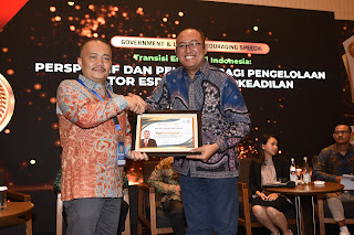 Dirut PHR Chalid Said Salim Raih Penghargaan Pimpinan Perusahaan Hulu Migas Terbaik